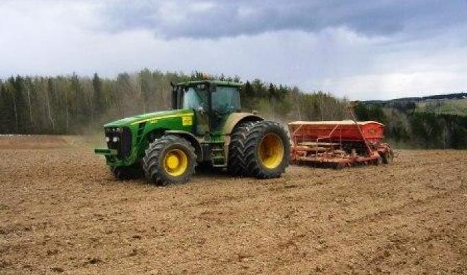 На Марківщині розпочали посів ранніх зернових