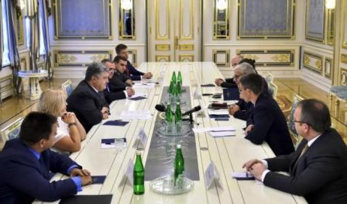 Президент України прийняв делегацію Сенату Франції