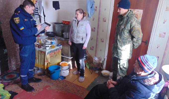 На Марківщині провели планові рейди по сім'ях, які опинилися в складних життєвих обставинах 