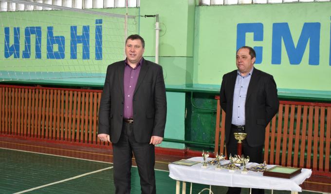 Волейбольні перипетії дівчаток в переддень жіночого свята