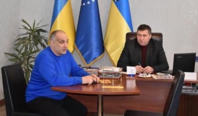 До уваги бджолярів району!