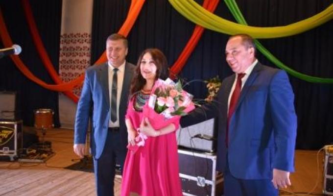 Марківщина зустрічала народних артистів