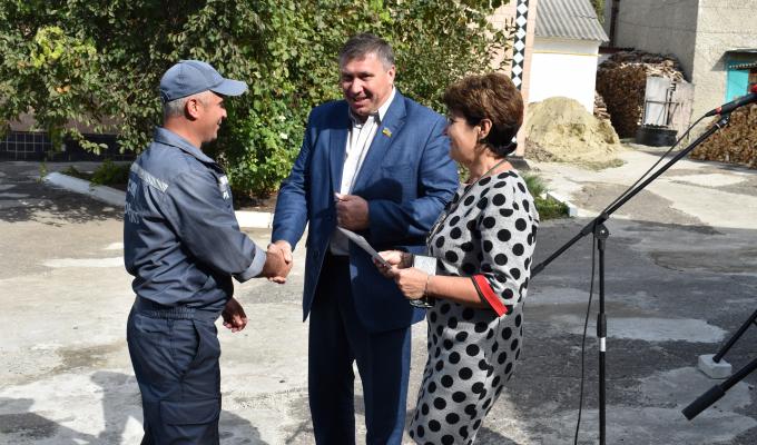 Керівництво району привітали рятівників з професійним святом