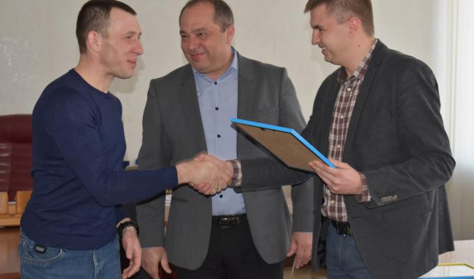 Напередодні Дня землевпорядника та Дня працівників житлово-комунального господарства і побутового обслуговування населення привітали фахівців галузей