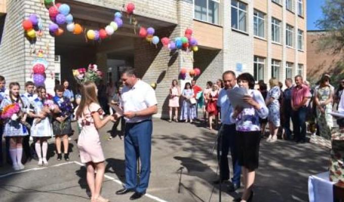 Свято останнього дзвоника на Марківщині