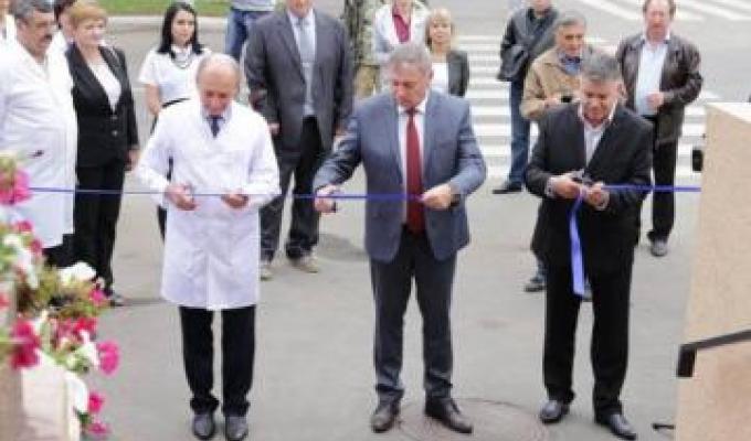 Відкрито медичний довгобуд у Старобільську!