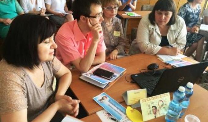 Методична служба Марківщини впевнено веде освітян у нову українську школу сходинками педагогічної майстерності