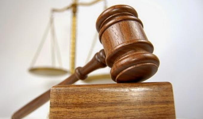 На Марківщині затримано зловмисника, який зірвав Державний Прапор України з будівлі прокуратури