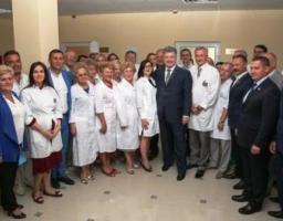 Завдяки децентралізації у громад з’явилася можливість виділяти кошти на об’єкти охорони здоров’я – Президент