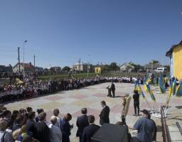 Глава держави: Перші результати детінізації – будівництво доріг по всій Україні