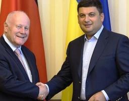 Уряд продовжить масштабну реформу з децентралізації, спираючись на підтримку міжнародних партнерів, - Володимир Гройсман