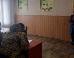 Марківським районним центром соціальних служб для сім’ї, дітей та молоді проведено тематичні лекції для військовослужбовців