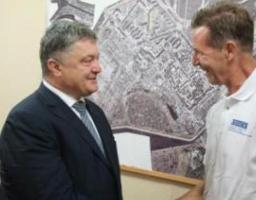 Президент України Петро Порошенко: Для встановлення миру на Донбасі має прозвучати публічний заклик Президента Росії припинити війну!