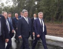 Петро Порошенко з робочою поїздкою на Луганщині